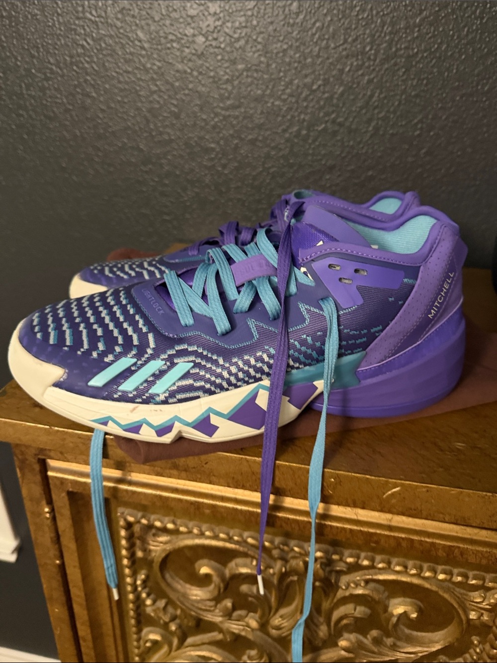 MensPurple & Aqua Adidas Performance Basketball Shoes Donovan Mitchell size 11